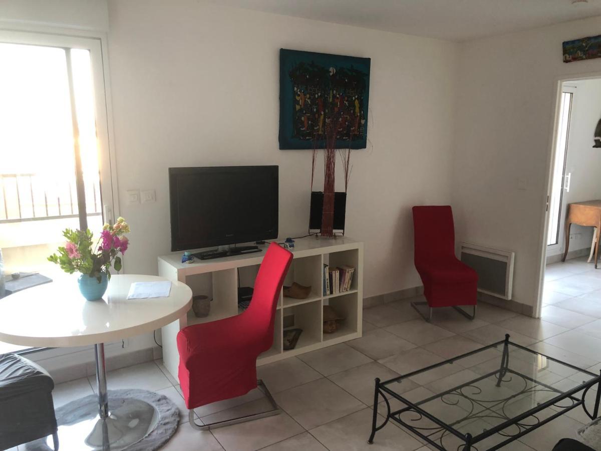Appartement A Proximite Du Centre Et De La Plage A Mèze Esterno foto