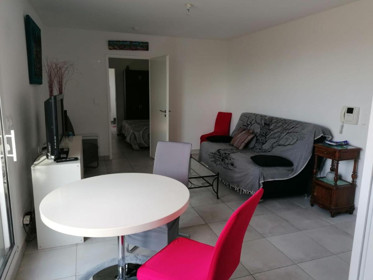 Appartement A Proximite Du Centre Et De La Plage A Mèze Esterno foto